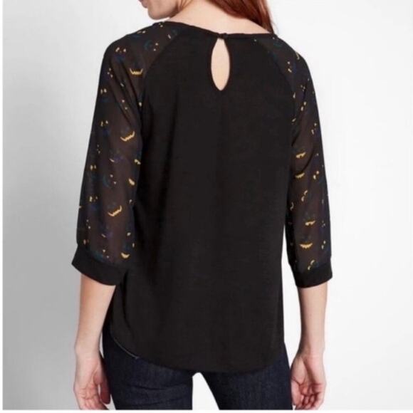 ModCloth Sz S Jack-O-Lantern Printed 3/4 Sleeve Keyhole Back Halloween Shirt - Picture 3 of 16